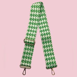 Adjustable purse, crossbody, bag strap.